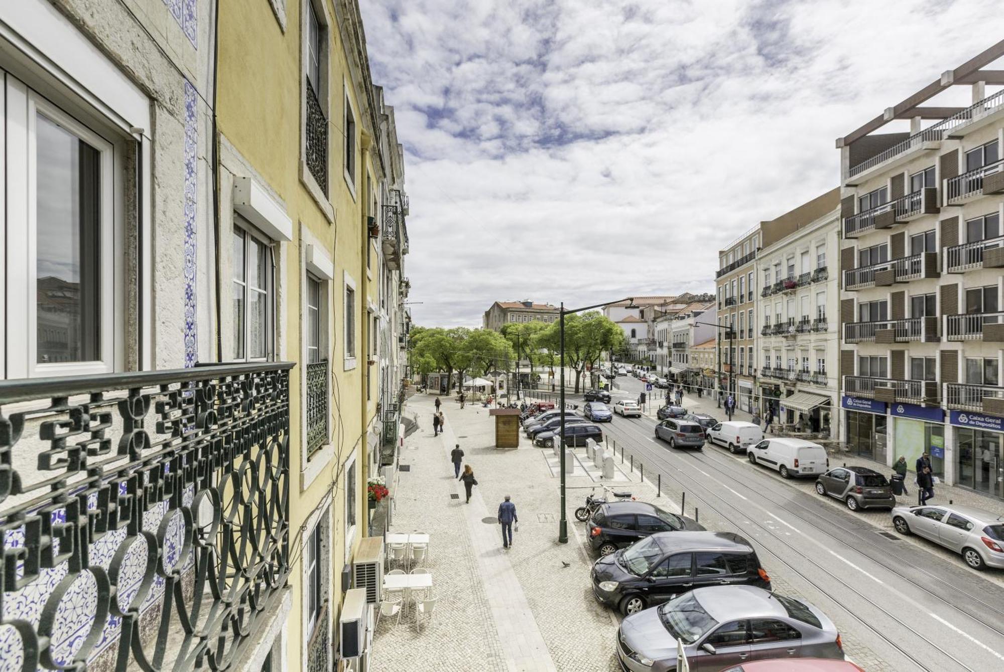 Superb Apartments Overlooking Graca In Lisboa Rom bilde