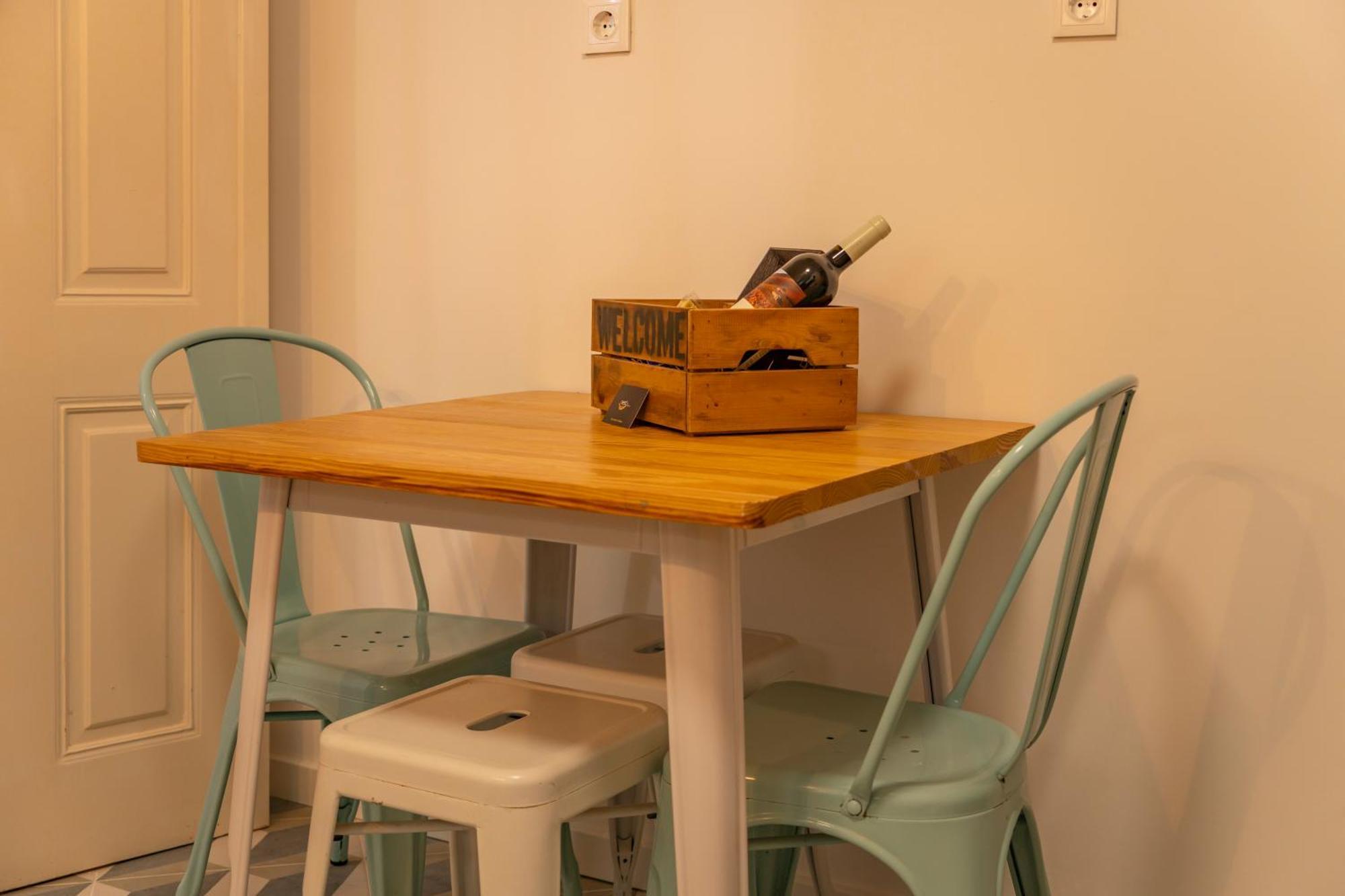 Superb Apartments Overlooking Graca In Lisboa Rom bilde