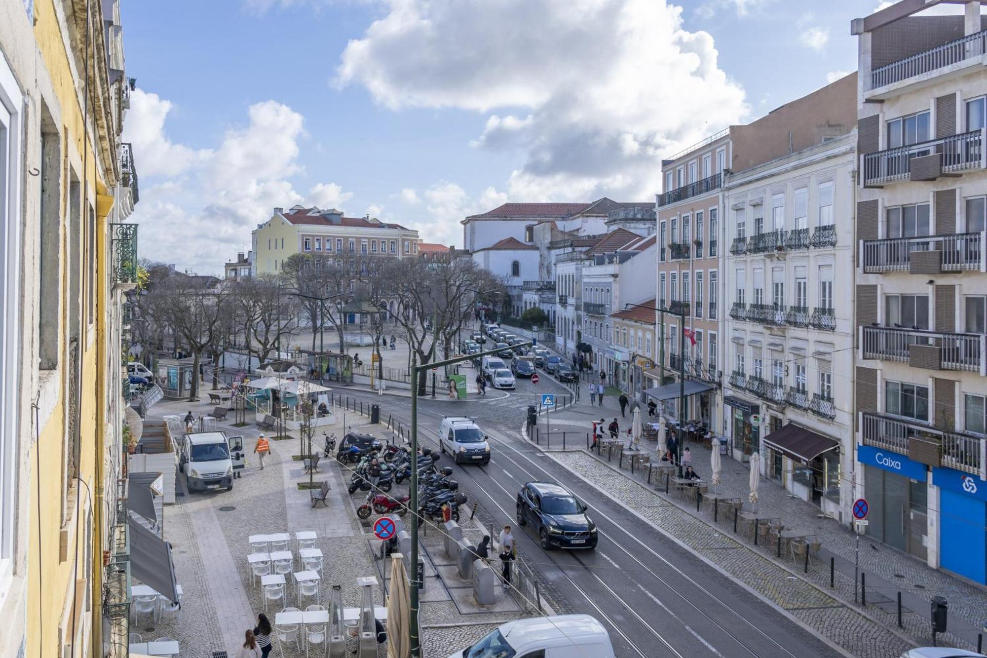 Superb Apartments Overlooking Graca In Lisboa Rom bilde