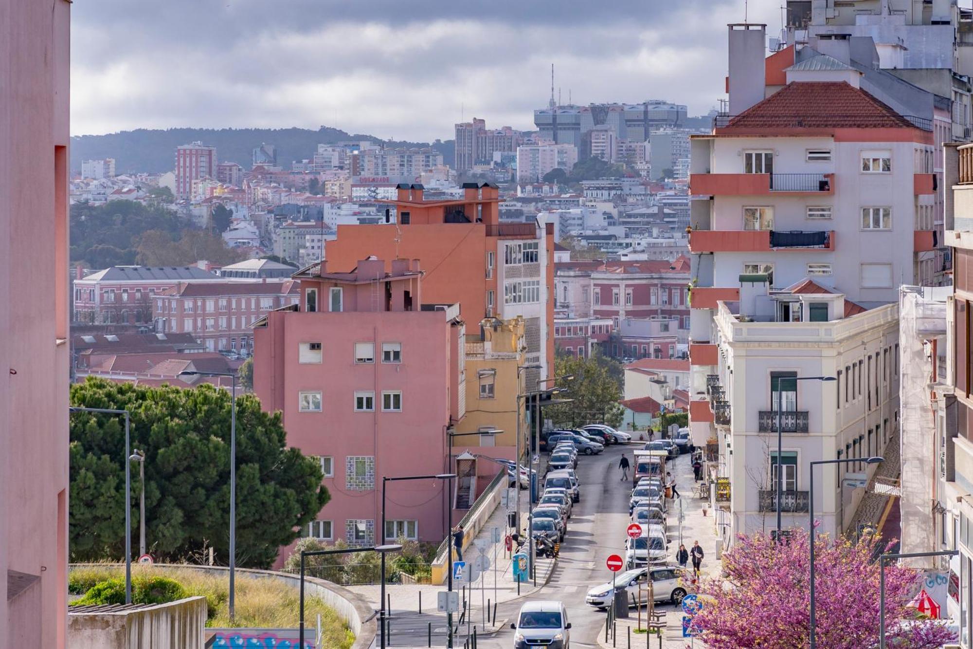 Superb Apartments Overlooking Graca In Lisboa Eksteriør bilde